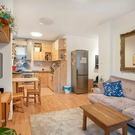 Vivid And Stylish 1 Bedroom Apartment *