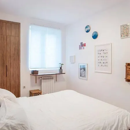 Vivid And Stylish 1 Bedroom Apartment Sofia